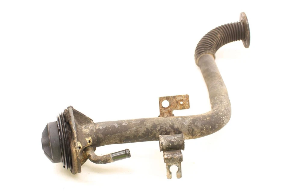 1984-1986 Nissan 300ZX Z31 2+0 Fuel Filler Neck  Foto 1 de 4