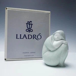 Lladro “Moon Girl” – Acabado Mate, Esculpido por Raúl Rubio, con Caja - Imagen 1 de 5