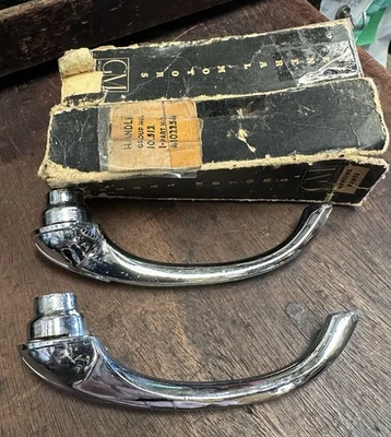 Chevrolet Fleetline 1939 1948 manijas de puerta interior Lowrider Bomb 4102254 GM nuevo de lote Foto 1 de 4