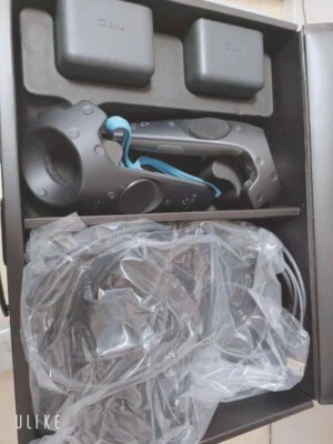 HTC Vive VR Headset Complete System - Virtual Reality Set Used Japan - Image 1 of 4