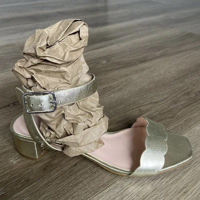 Kate Spade New York Sandals Sz 7.5 Gold Scalloped Wrap Ankle 1.5" Block Heel - Image 1 of 4