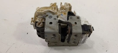 Cerradura de pestillo de puerta trasera pasajero derecho Dodge Avenger 2014 2013 2012 2011 2010 Foto 1 de 4