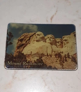 Imán de nevera de recuerdo de viaje vintage Mount Rushmore - Imagen 1 de 3