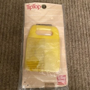 vintage Dead stock Tiptop mirror and comb yellow plastic made in usa - Picture 1 of 5