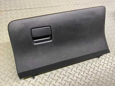 2014 2015 2016 2017 2018 TOYOTA YARIS GLOVE BOX COMPARMENT FRANCE BUILT - Image 1 of 4