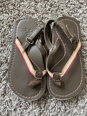 Baby GAP Toddler Girl Sandals for 2 years Old Size 5 (6 inches Long) - Image 1 of 4