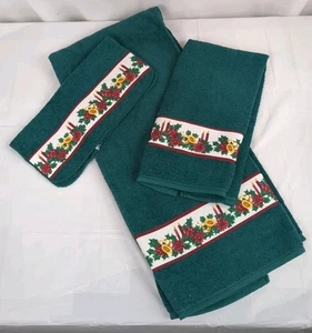 Vintage Cannon Christmas Bath Towel Set 3 Pc Bath Towel ~ Hand Towel ~ Washcloth - Picture 1 of 5