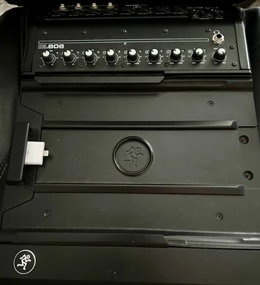 Mackie DL806 Digital Audio Mixer - Image 1 of 4