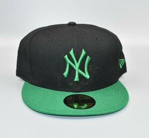 green bottom yankee fitted