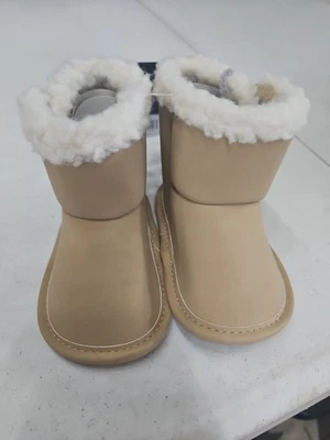 Child of Mine от Carter's младенца девочки меха ботинки размер 0-3 месяцев новый - Изображение 1 из 4