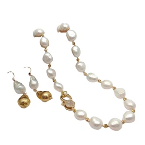 Conjunto de pendientes de perlas Keshi barrocas blancas cultivadas de agua dulce - Imagen 1 de 8
