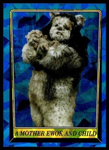 2023 Topps STAR WARS ZAFIRO CROMADO ROJO UNA MADRE EWOK AND NIÑO #182 - Imagen 1 de 2