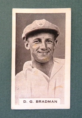 Tarjeta Godfrey Phillips 1932-33 TEST CRICKETTERS: DONALD BRADMAN #17 (cigarros grises) Foto 1 de 2