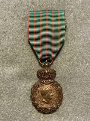 French Napoleonic Wars St. Helena Campaign Medal - Pin Badge Award - Image 1 of 4