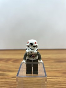 Lego Star Wars Minifigure  Imperial AT-AT Driver 4483 sw0102 Yellow Head