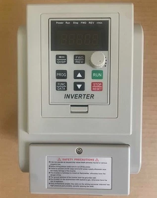 2.2KW Single to 3 Phase Variable Frequency Inverter VFD 240V Speed Controller - image 1 of 4