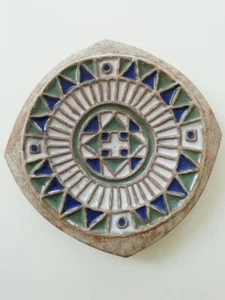 STUDIO POTTERY PLAQUE STONEWARE - 1960s SIGNATURE VERSO GH/CH? - 11 INCH - Picture 1 of 15