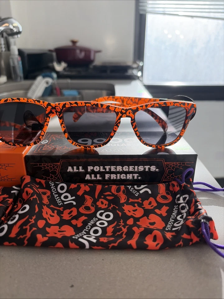 Gafas de sol Goodr Halloween - Ejercicia a los demonios - 2 pares Foto 1 de 4