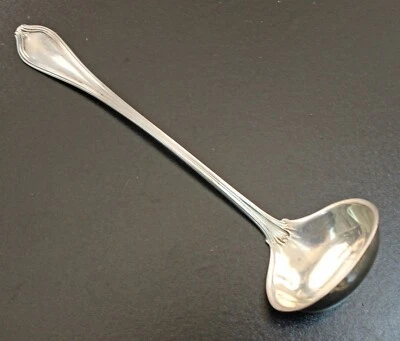 Toalla Sterling PAUL REVERE 4 7/8" Pequeña Crema/Salsa Cucharón Sin Mono  Foto 1 de 2