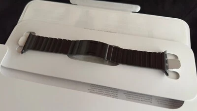 Genuine Apple Watch Stainless Steel Space Black Link Bracelet 38mm, 40, 41, 42mm - Image 1 of 4