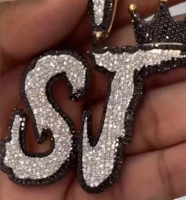 Colgante personalizado de ónix creado en laboratorio de corte redondo de 10,00 quilates para hombre acabado en oro blanco de 14 quilates Foto 1 de 4