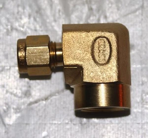 1/4" Tube x 3/8" FNPT Brass Female Elbow Fitting Ham-Let 770LB1/4X3/8 - Picture 1 of 5