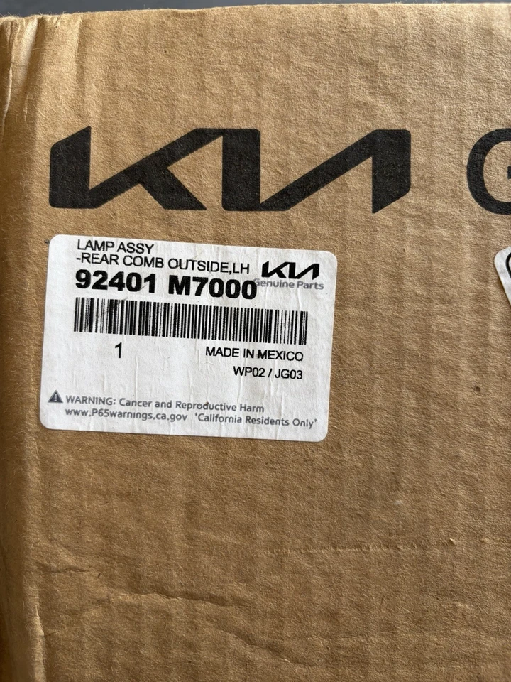 Левый внешний задний фонарь в сборе 19–24 Kia Forte от оригинального производителя 92401M7000 - Изображение 1 из 4