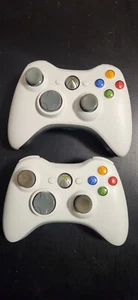 2 x Xbox 360 White Wireless Microsoft Controllers - Picture 1 of 2