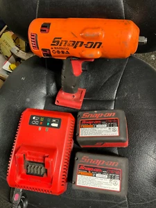 Snap-on tools cordless 1/2" drive impact wrench 18v Red CT8850 - Picture 1 of 4