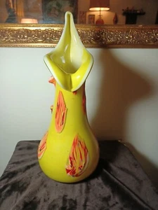 Glass Art Vase - Picture 1 of 7