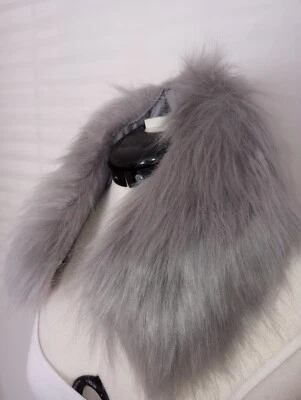 Borde de piel sintética para cuello de capucha desmontable de repuesto Foto 1 de 4