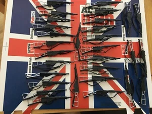 VINTAGE ACTION MAN - 30 STEN GUNS with Straps (1394) - Picture 1 of 4
