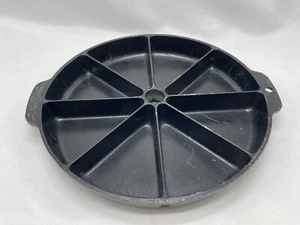 Nordic Ware Scottish Scone & Cornbread Round Pan 10” - Picture 1 of 3