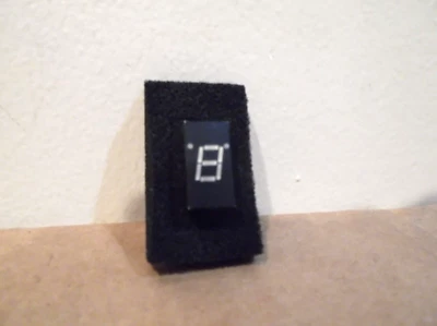 TEXAS INSTRUMENTS TI TIL312 7 SEGMENT LED DISPLAY - Image 1 of 2