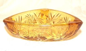 Cenicero de vidrio de corte ámbar grueso pesado vintage cigarrillo tabaco - Imagen 1 de 3