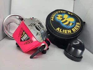 Paul C. Buff Alien Bees 640WS B1600 monolight Flash Head Reflector Pink. Tested - Picture 1 of 19