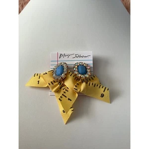 Pendientes Betsey Johnson nuevos con etiqueta 🏷️  - Imagen 1 de 3