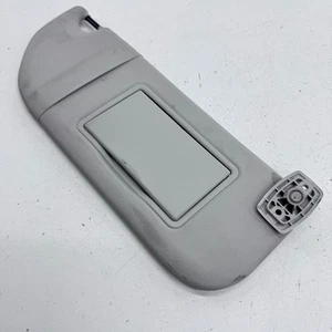 TOYOTA AYGO MK1 VISIERA PARASOLE INTERNA OSF RH GUIDATORE ANTERIORE DESTRA 09-12 - Foto 1 di 13