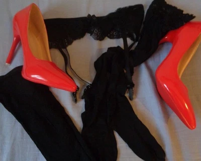 Sexy sündiges Straps-Set mit 2 paar Stay-Up, Gr.S-M - Bild 1 von 4