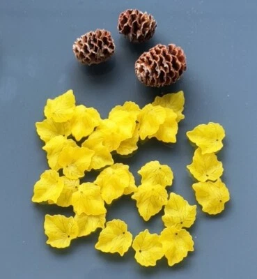 Dijes de hojas de arce acrílico esmerilado colgantes amarillos para hacer joyas hágalo usted mismo Foto 1 de 4