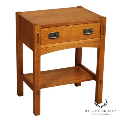 Mesita de noche Stickley Mission Collection roble con un cajón Foto 1 de 4