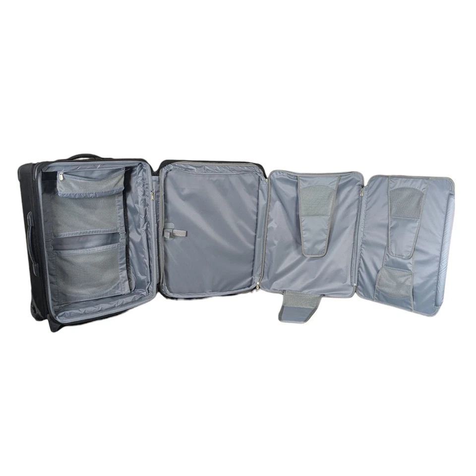 Traje de línea base BRIGGS & RILEY 26" U524X-4 EXPANDIBLE negro rodante muy limpio Foto 1 de 4