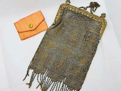 Antiguo bolso francés vibrante Art Nouveau con cuentas metálicas flecos forro de seda 1925 Foto 1 de 4