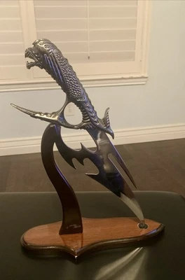 Fantasia ornamental inspirada em alienígenas Adaga inspirada em World Of Warcraft - Imagem 1 de 4