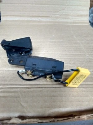 BOSCH GOF2000 CE PLUNGE ROUTER POWER SWITCH & CONDENSER - Image 1 of 2