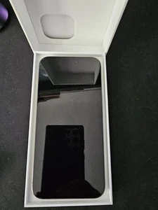 Apple iPhone 15 Pro Max - 256 GB - Natural Titanium (Unlocked) - Picture 1 of 5