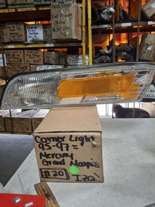 1995-1997 MERCURY GRAND MARQUIS CORNER LIGHT LEFT SIDE - Picture 1 of 2