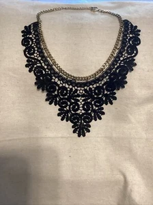 Necklace Women Gold With Black Lace Design - Picture 1 of 4