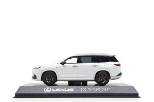 Kyosho 1:43 Lexus TX500h F Sport Performance in Platinum White Pearl - Picture 1 of 9