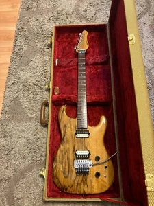Jet City Gitarren maßgeschneidert handgefertigt Super Strat 1-teilig schwarz Limba/Korina Körper - Bild 1 von 12